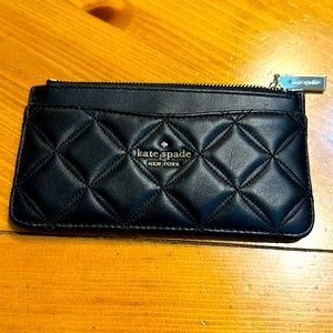 Kate Spade Wallet. Excellent condition.